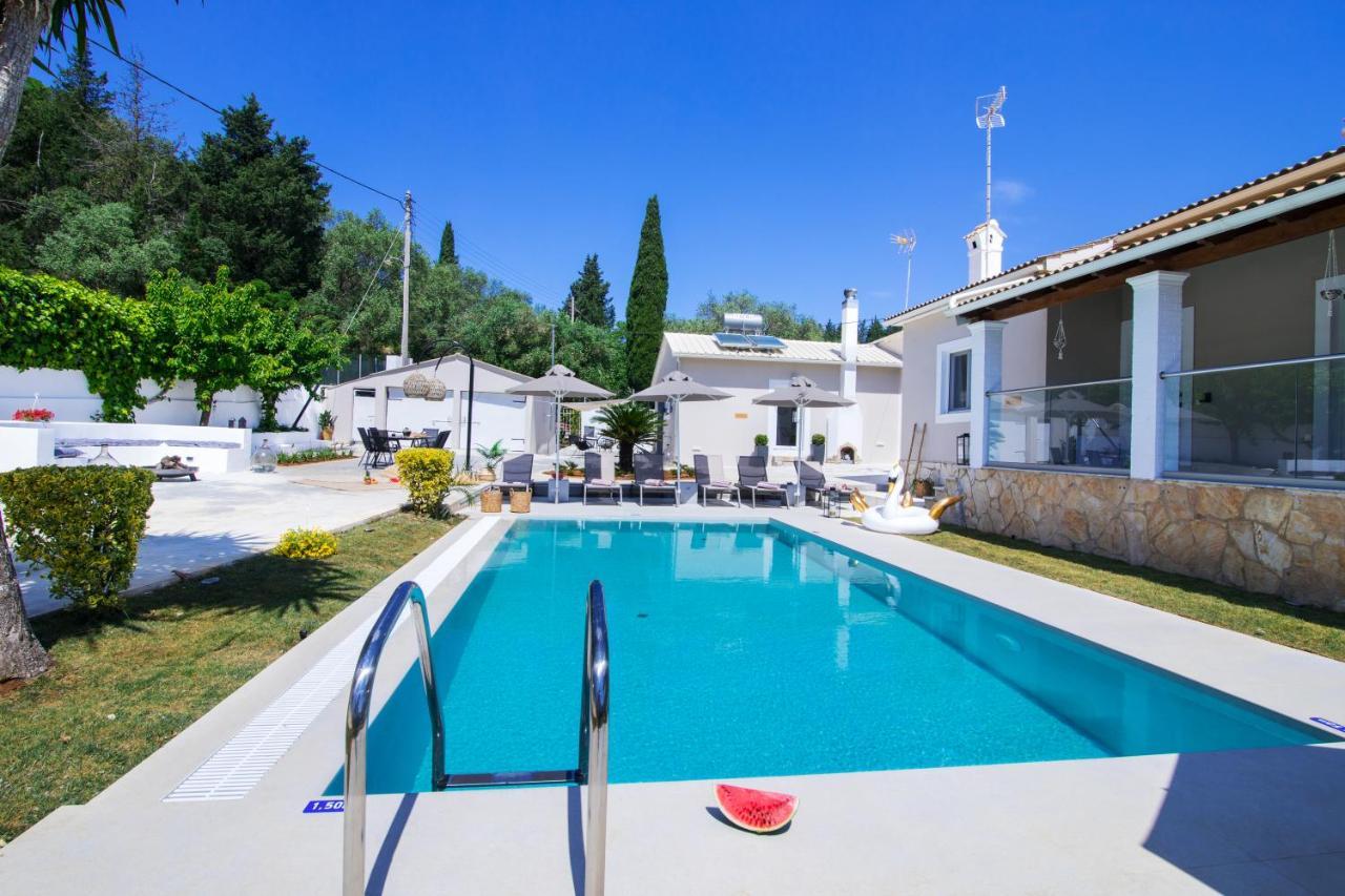 Grande Terra Villas With Swimming Pool Spartylas Buitenkant foto