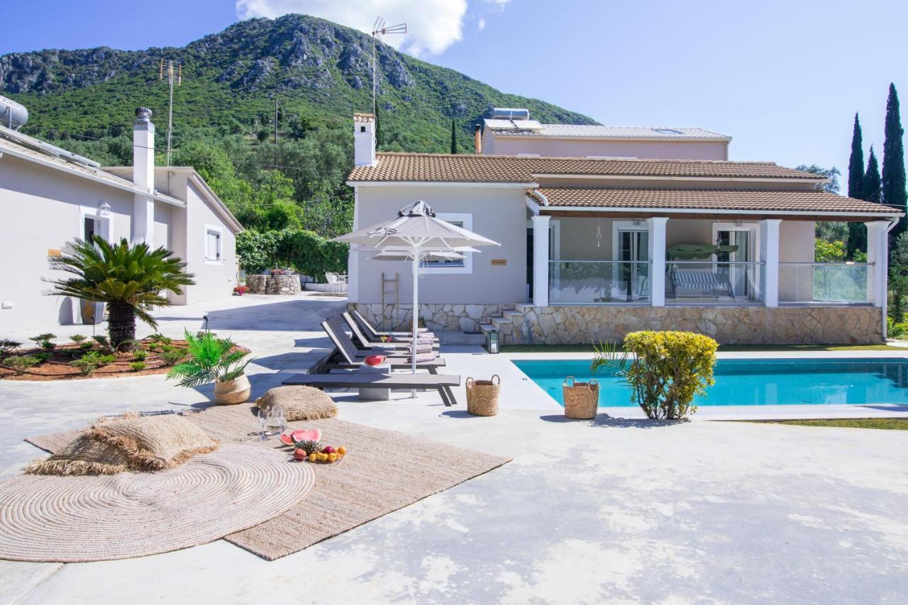 Grande Terra Villas With Swimming Pool Spartylas Buitenkant foto